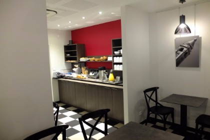 De Flore Hotel