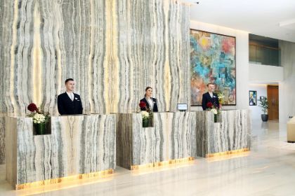 Grand Cosmopolitan Hotel