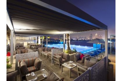 Grand Cosmopolitan Hotel