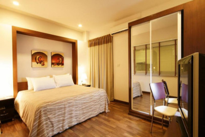 i Residence Sathorn Bangkok Hotel 