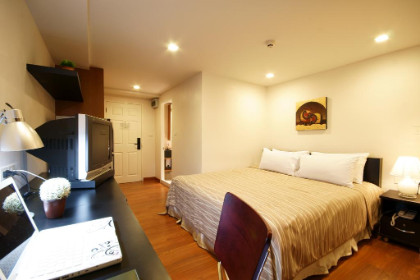 i Residence Sathorn Bangkok Hotel 