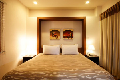 i Residence Sathorn Bangkok Hotel 