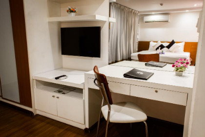 i Residence Sathorn Bangkok Hotel 