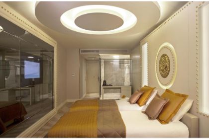 Sura Design Hotel & Suites