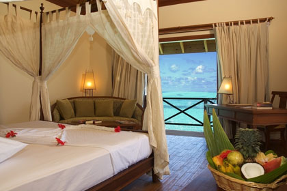 Vilu Reef Beach & Spa Resort 