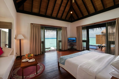Vilu Reef Beach & Spa Resort 