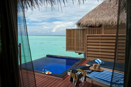 Vilu Reef Beach & Spa Resort 